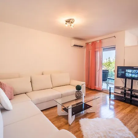For Four With A Sea View Makarska
