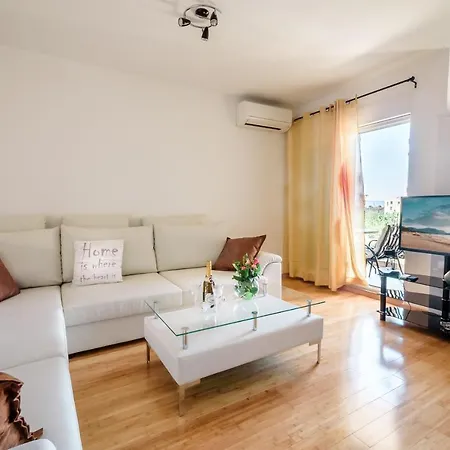 For Four With A Sea View Gostinjska kuća *